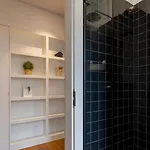 Modern And Bright By Lovelystay Apartment