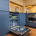 Modern And Bright By Lovelystay Lisbon