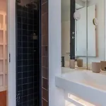 Modern And Bright By Lovelystay *