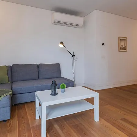 Modern And Bright By Lovelystay Daire *
