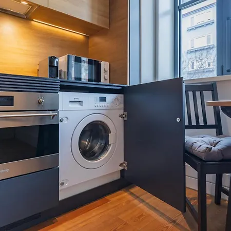 Apartment Modern And Bright By Lovelystay *