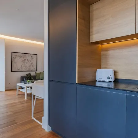 Modern And Bright By Lovelystay Lisbona